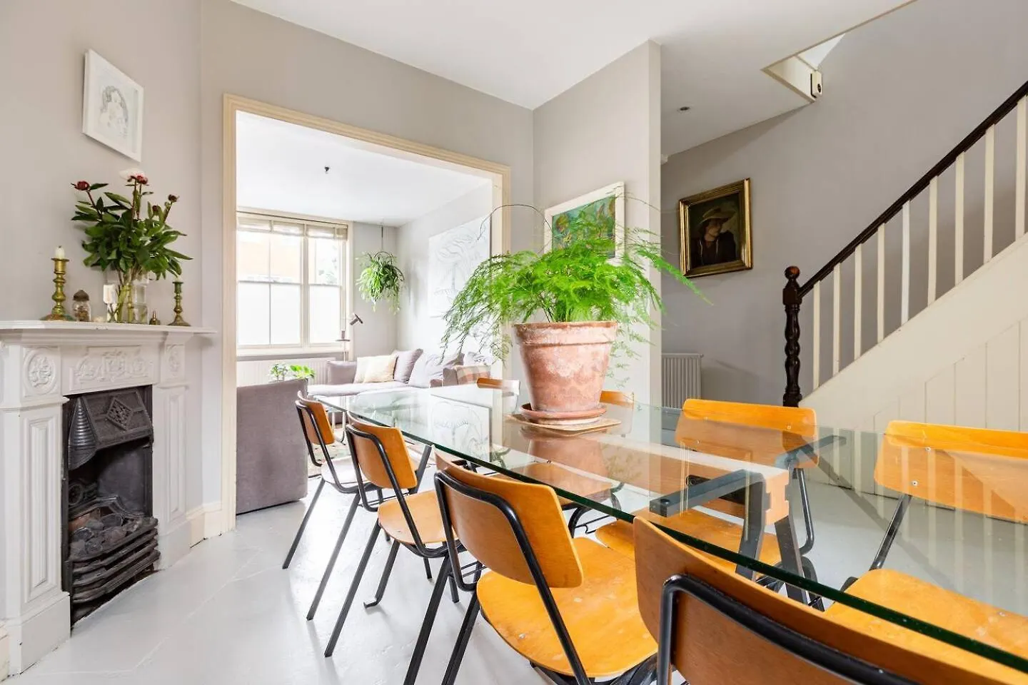 Beautiful Victorian London Townhouse - 5 Bedrooms contacts